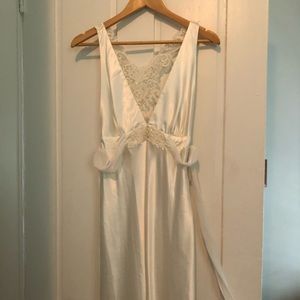 Bridal robe and sleep gown
